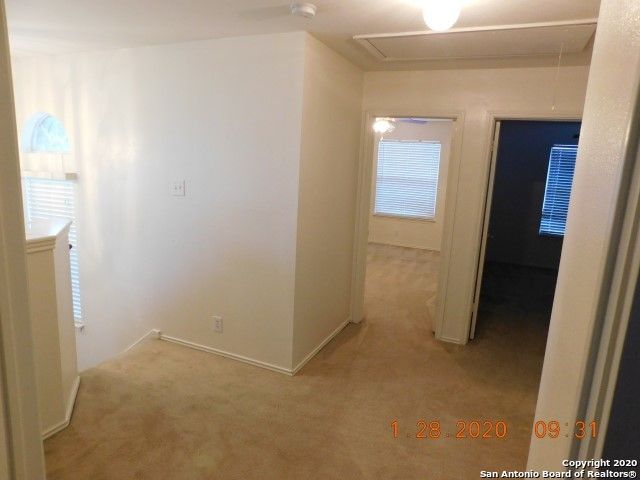 9330 GILLCROSS WAY, San Antonio, TX 78250