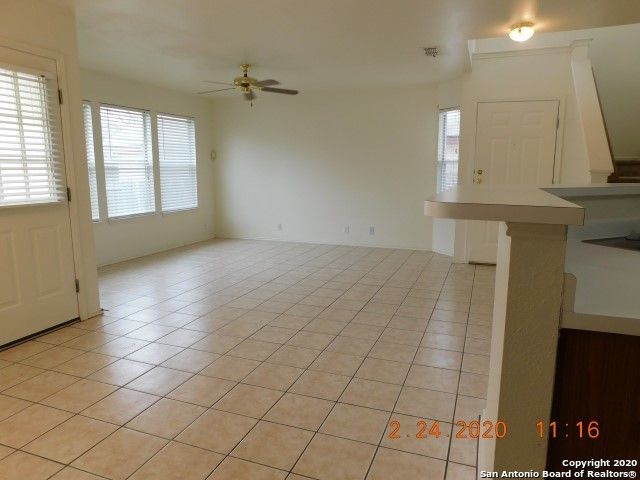 9330 GILLCROSS WAY, San Antonio, TX 78250