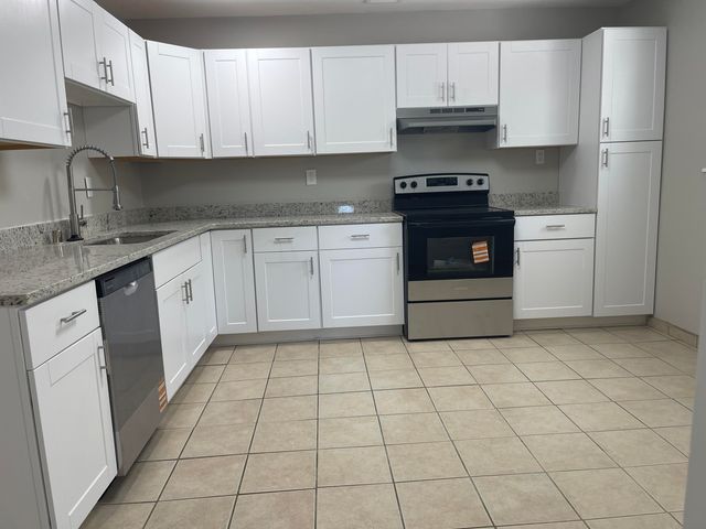 901 Zearing Place NW, Albuquerque, NM 87104