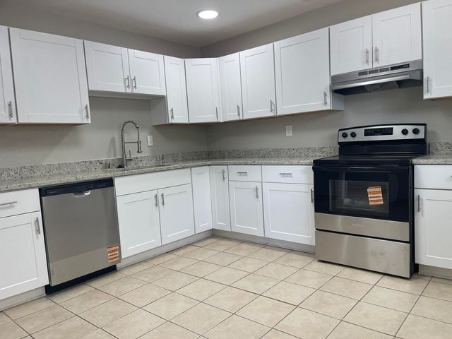 901 Zearing Place NW, Albuquerque, NM 87104