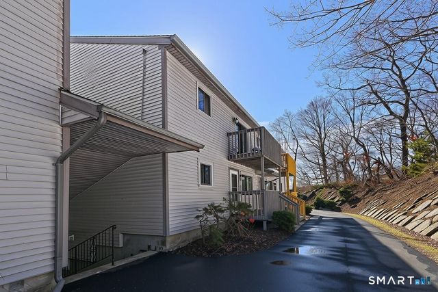 330 Savin Avenue 76, West Haven, CT 06516