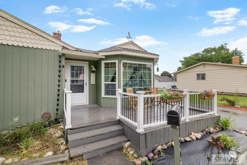 Image 4 of property listing at 275 E 23rd Street, Idaho Falls, ID 83404