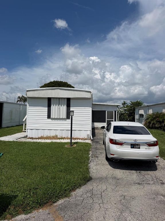 5251 SW 22ND Avenue, Dania Beach, FL 33312