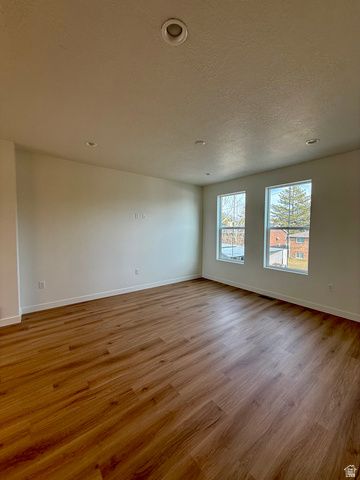 1664 N 1600 W, Layton, UT 84041