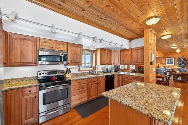 N9601 Wiley ROAD, Watertown, WI 53094