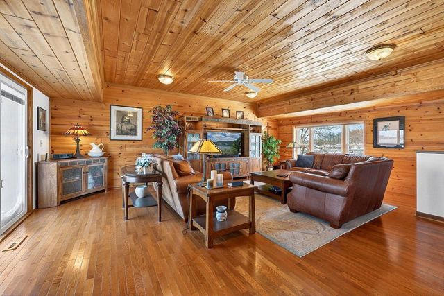 N9601 Wiley ROAD, Watertown, WI 53094