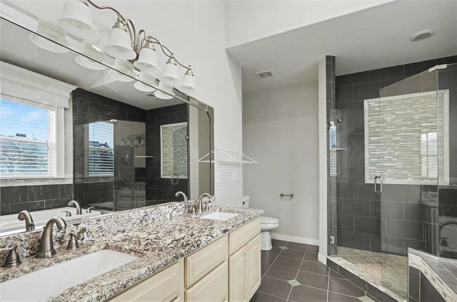 4313 Bennett Park Circle, Troy, MI 48085