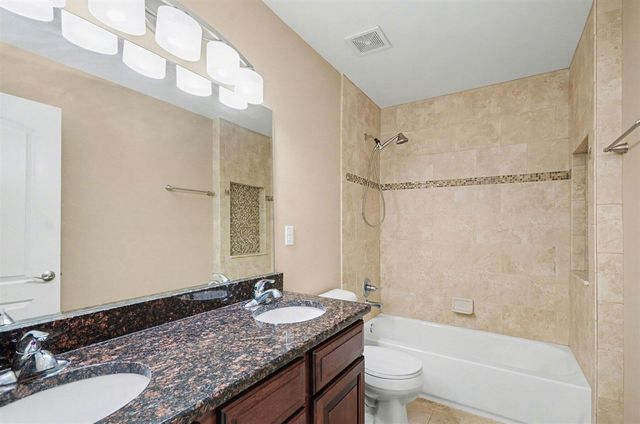 4313 Bennett Park Circle, Troy, MI 48085