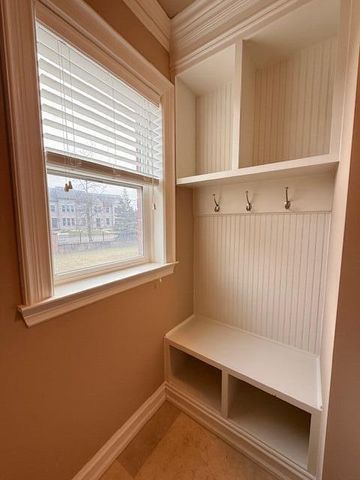 4313 Bennett Park Circle, Troy, MI 48085