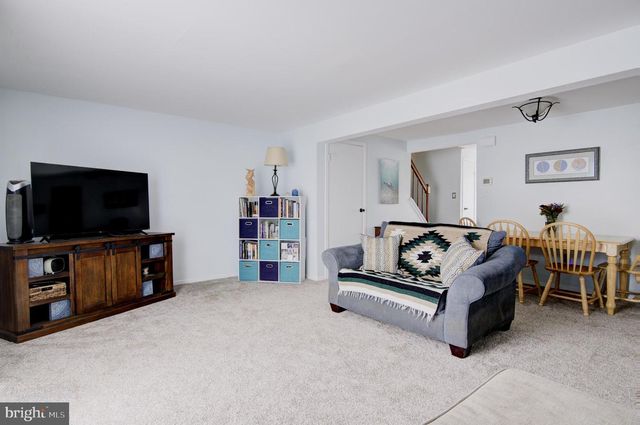 144 E ORANGE CT, Parkville, MD 21234