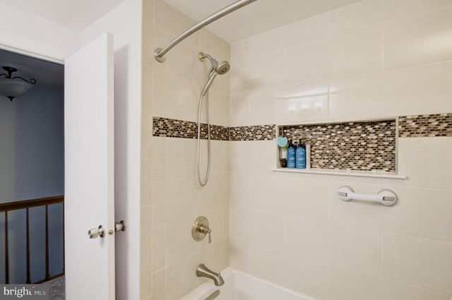 144 E ORANGE CT, Parkville, MD 21234