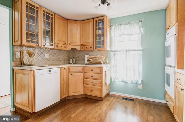 144 E ORANGE CT, Parkville, MD 21234