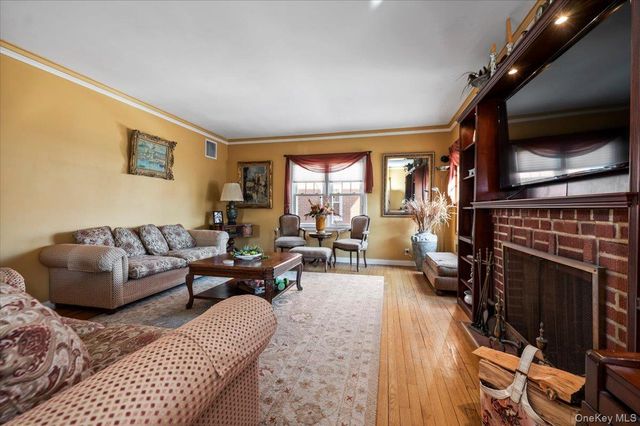 307 W Penn Street, Long Beach, NY 11561