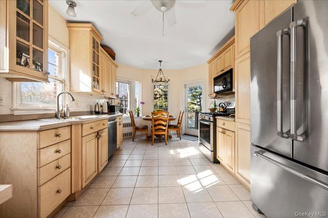 307 W Penn Street, Long Beach, NY 11561