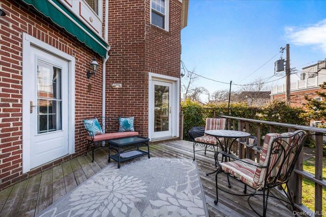 307 W Penn Street, Long Beach, NY 11561