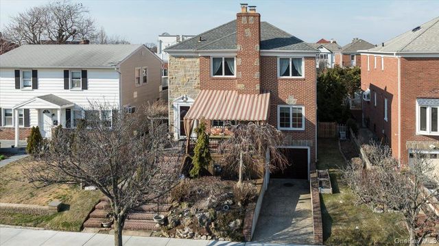 307 W Penn Street, Long Beach, NY 11561