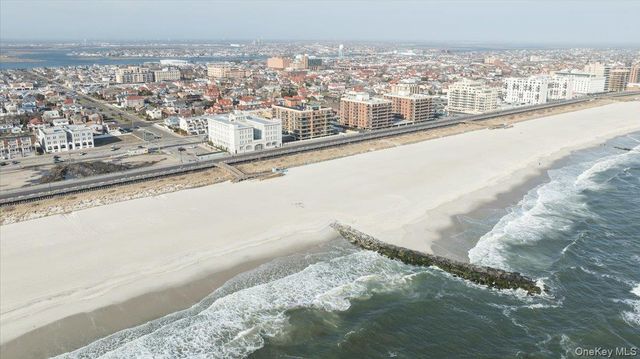 307 W Penn Street, Long Beach, NY 11561