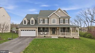 122 REVERE DR, Charles Town, WV 25414
