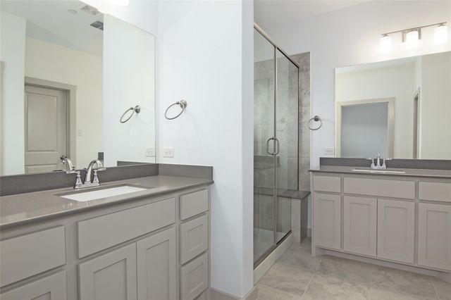 4536 English Maple Drive, Arlington, TX 76005