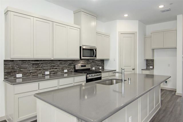 4536 English Maple Drive, Arlington, TX 76005