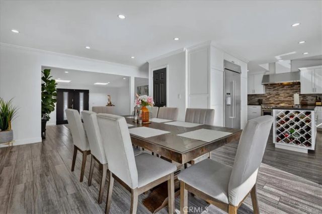 6754 S Garth, Los Angeles, CA 90056