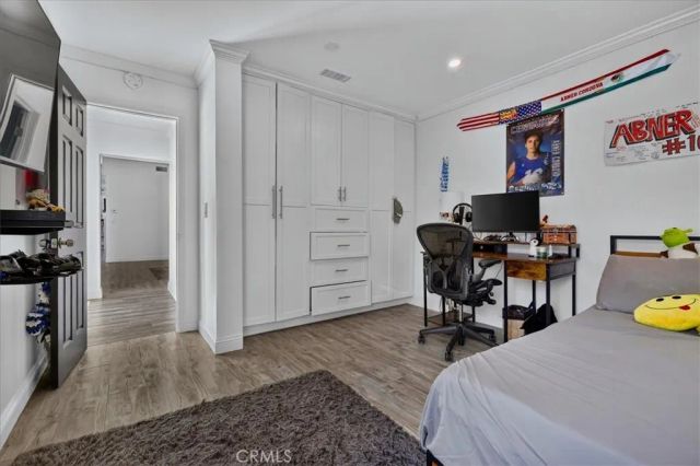 6754 S Garth, Los Angeles, CA 90056