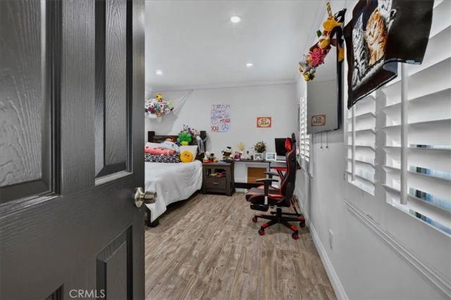 6754 S Garth, Los Angeles, CA 90056