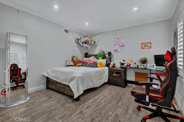 6754 S Garth, Los Angeles, CA 90056