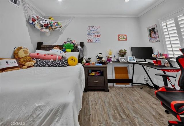 6754 S Garth, Los Angeles, CA 90056