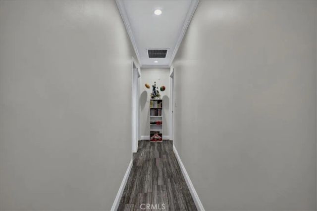 6754 S Garth, Los Angeles, CA 90056