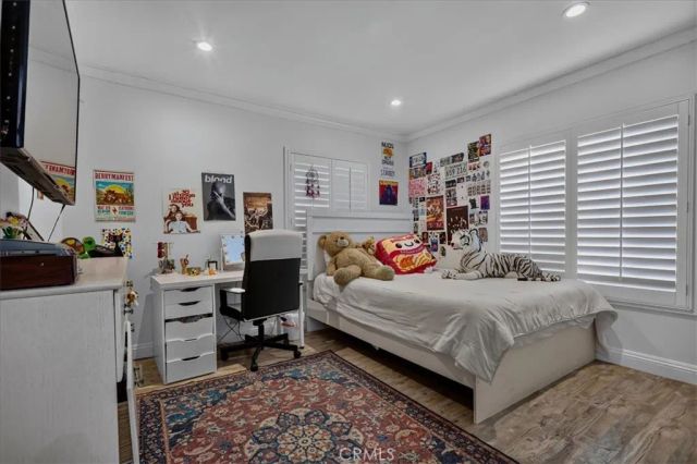 6754 S Garth, Los Angeles, CA 90056