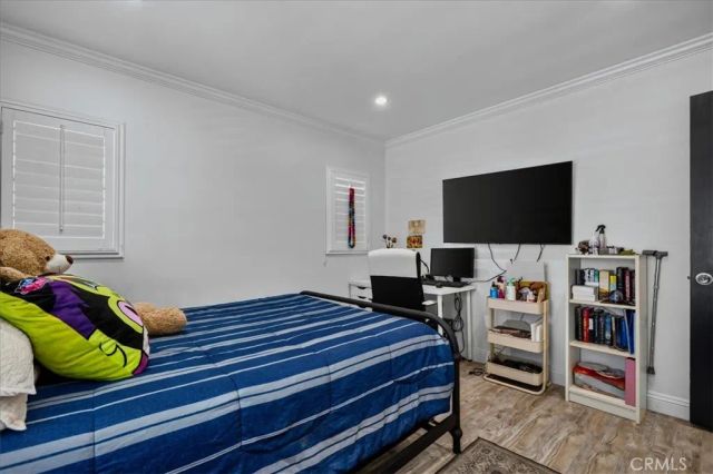 6754 S Garth, Los Angeles, CA 90056
