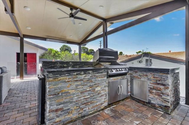 6754 S Garth, Los Angeles, CA 90056