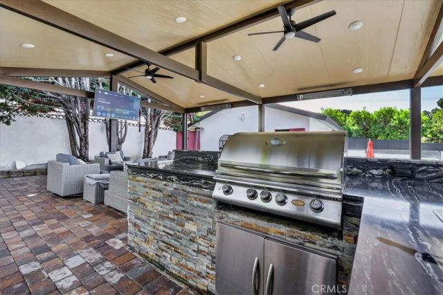 6754 S Garth, Los Angeles, CA 90056