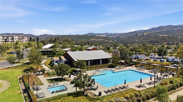 1501 Lasso 202, Rancho Mission Viejo, CA 92694