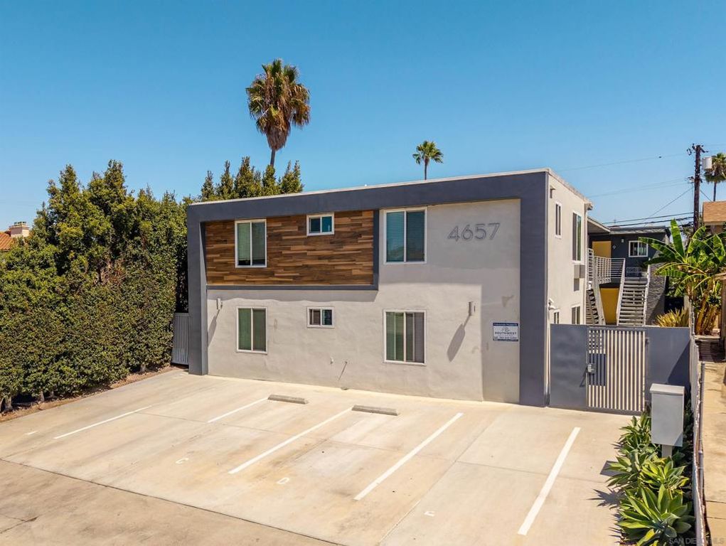 4657 Felton St, San Diego, CA 92116 — exterior