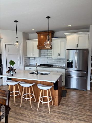 3112 S Chartwell Gardens, Ammon, ID 83406