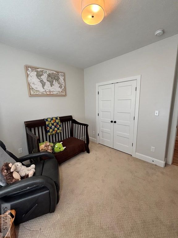 Image 18 of property listing at 3112 S Chartwell Gardens, Ammon, ID 83406