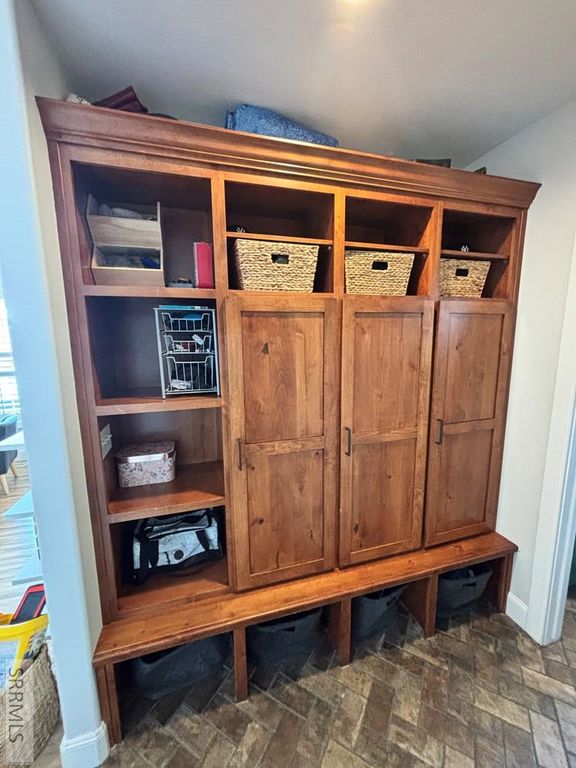 Image 20 of property listing at 3112 S Chartwell Gardens, Ammon, ID 83406