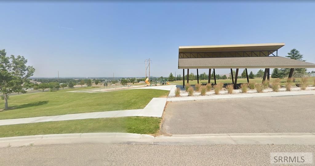 Image 42 of property listing at 3112 S Chartwell Gardens, Ammon, ID 83406
