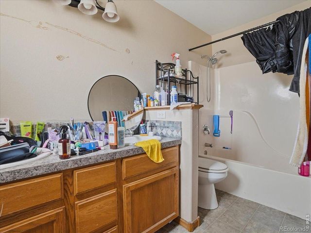 2215 Nicholas Drive, Johnstown, CO 80534