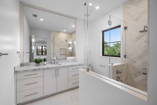 908 N Atlantic Drive, Lantana, FL 33462
