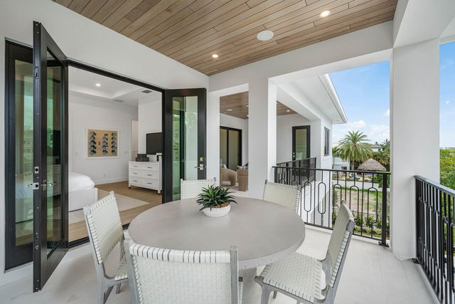 908 N Atlantic Drive, Lantana, FL 33462