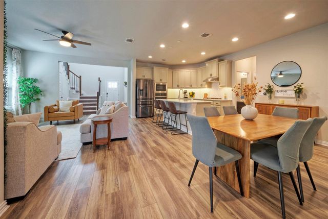 8733 Mina DR, Austin, TX 78747