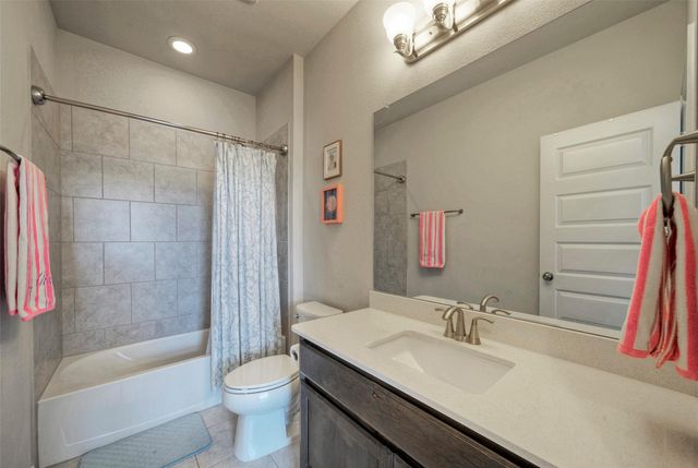 8733 Mina DR, Austin, TX 78747