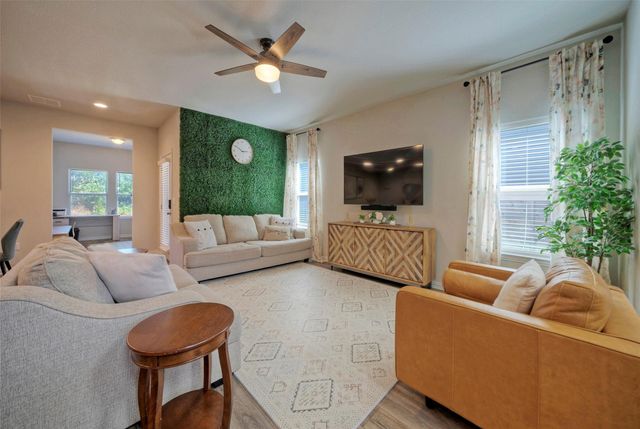 8733 Mina DR, Austin, TX 78747