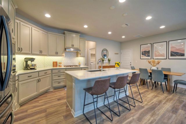 8733 Mina DR, Austin, TX 78747