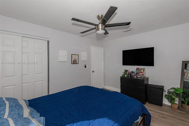 6120 SW 38th St, Davie, FL 33314