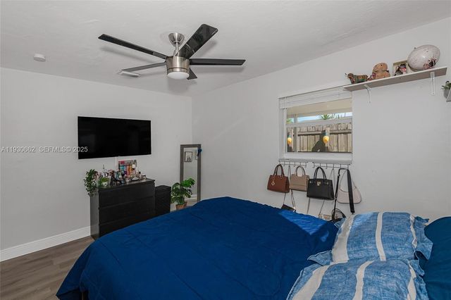 6120 SW 38th St, Davie, FL 33314