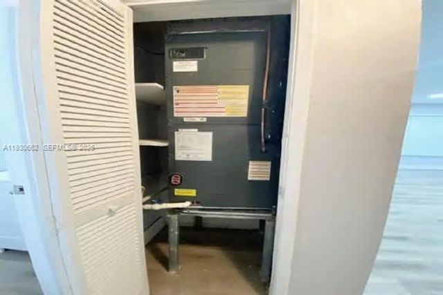 6120 SW 38th St, Davie, FL 33314